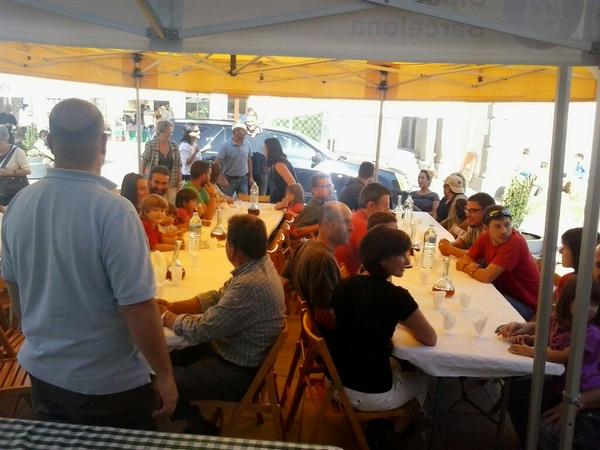 #formatgecatala #caseus #formatgedepastor #olost
En Xavi a punt pel tast a la fira d Olost.