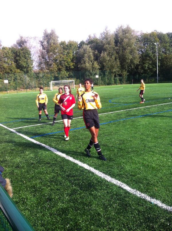 AbstractBuildin's tweet image. #afckempston u16 ladies, currently up 6-1 at half time. Doing well girls 👏. Sponsored by #abstractgroupservices