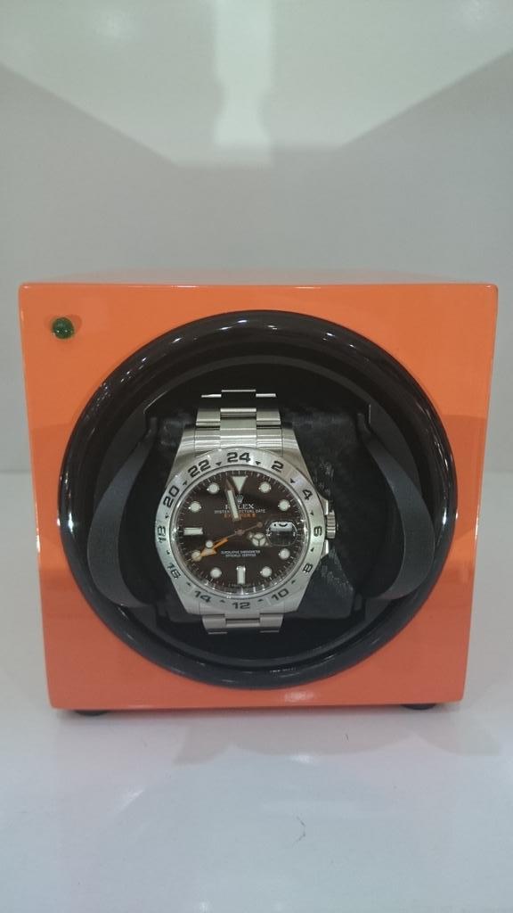 WatchesCheshire's tweet photo. Colour coordinate your watch with a Barrington Single Watch Winder #rolex #explorerII #orangehand #watches http://t.co/rlRj2puBlV