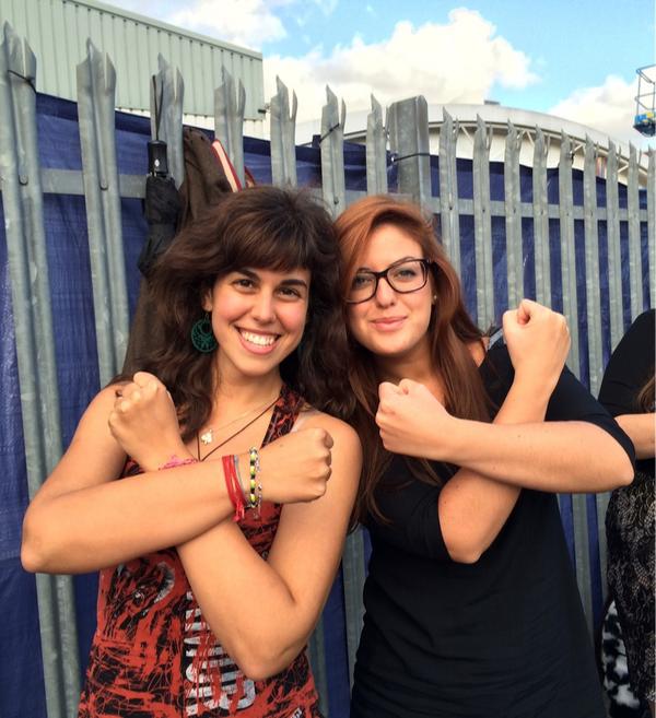 IrishWinter's tweet photo. @TheXFactor spanish people also know how to #FlexYourX while queueing http://t.co/WxokTIkD6s