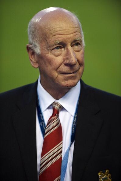 RT" Happy Birthday Sir Bobby Charlton! Sehat-sehat aja ya.. Amin. :) 