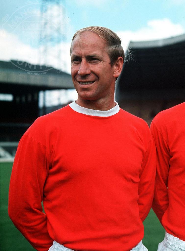 Happy 77th birthday, Sir Bobby Charlton ! 