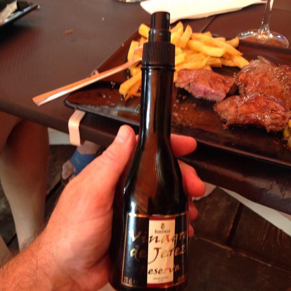 Barbadillo vinagre in a spray. Genius.