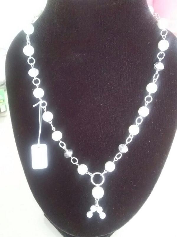 brillaniamx's tweet image. Estamos terminando el curso, donde se crearon collares con cristal, vidrio y técnicas de engarzado #LaModaEnTusManos