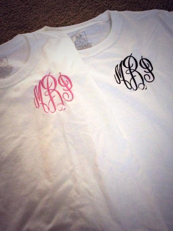 CBCMonograms's tweet image. Soroity monograms and longsleeves💝☺️😍