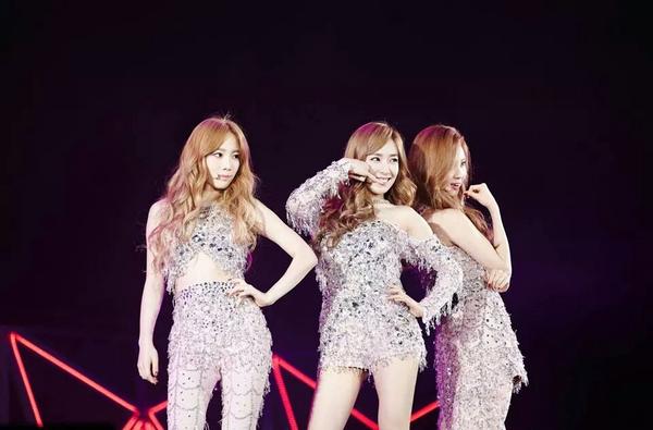 dbqpinkxyz's tweet photo. สวยมั้ยให้ทายเลอค่าจิงๆอะ♥ทีทีเอส #Holler5thWin http://t.co/i2wyTSRUlP