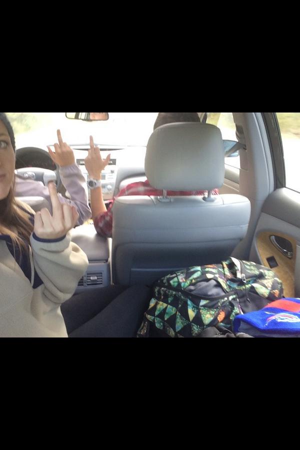 JacksonSperduti's tweet photo. Road trip? #ThreeCars @m_dempsey3 @bri_hansenn @Francescamari8 @spicey_carlos97 @liz_connolly4 http://t.co/0igLCwq67k