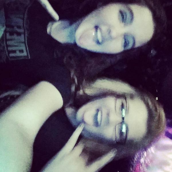 yohorojo's tweet photo. @FFDP had a fucking awesome time at the show in hunington,wv http://t.co/HfjKljkuAM