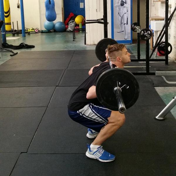 Mac12698's tweet photo. Just finished leg day wiht @NeilWilsonPT  and @2BIG2STRONG thanks guys http://t.co/Uo3tTDHTpg