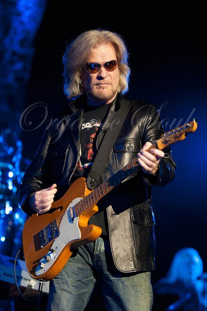 Happy Birthday from Organic Soul Singer Daryl Hall ("Hall & Oates") is 68  