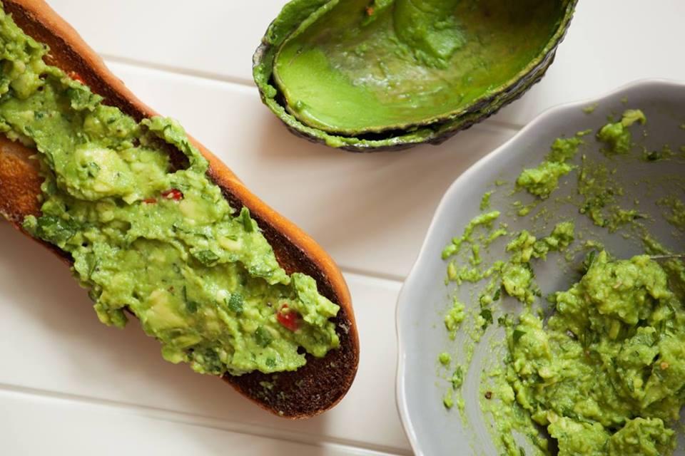 BzrenI4IEAAf6X3.jpg:large