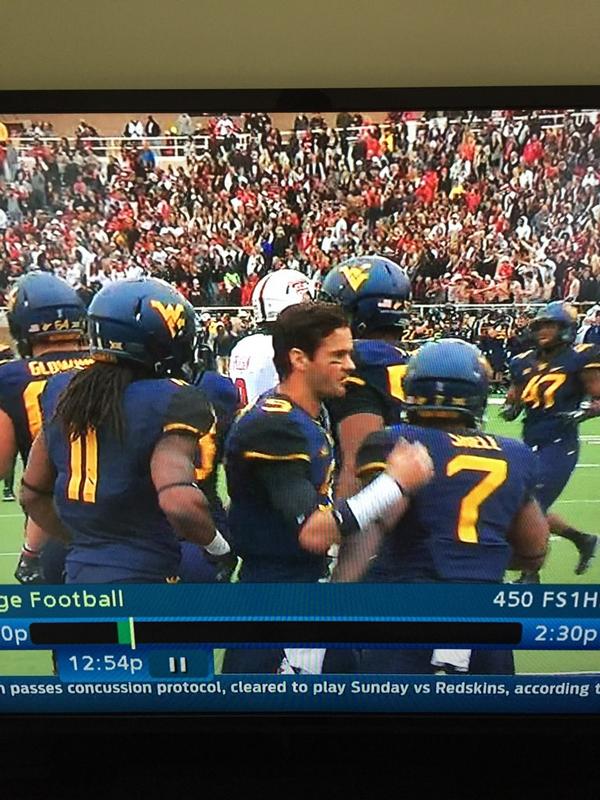 fbhuge's tweet photo. @ryenarussillo not even sure the play was over yet... #trickett http://t.co/Jii1hh5VeO