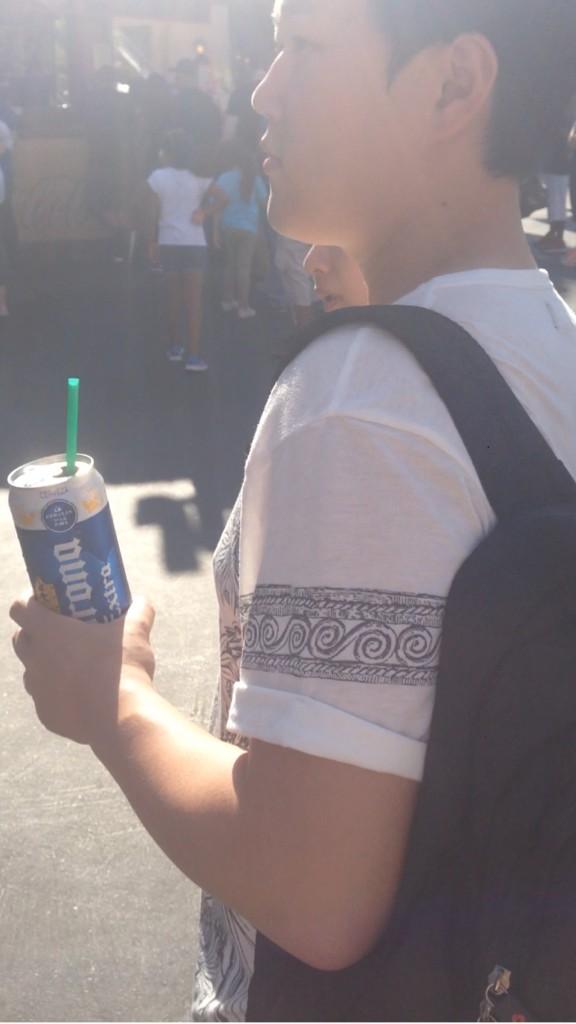 AdrianJosephMus's tweet photo. Drinking corona... With a straw....with your backpack on. ARNT YOU EMBARRASSED? @SebastianComedy http://t.co/y7BidQGgba