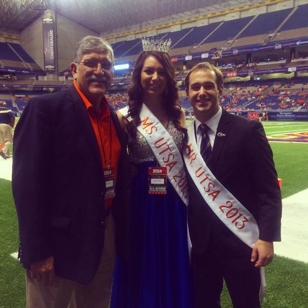 UTSA's tweet photo. Mr. and Ms. UTSA 2013 and the President of UTSA! #UTSA #UTSAHC14 #GoRunners #NowandForever http://t.co/Oj850rD5wN
