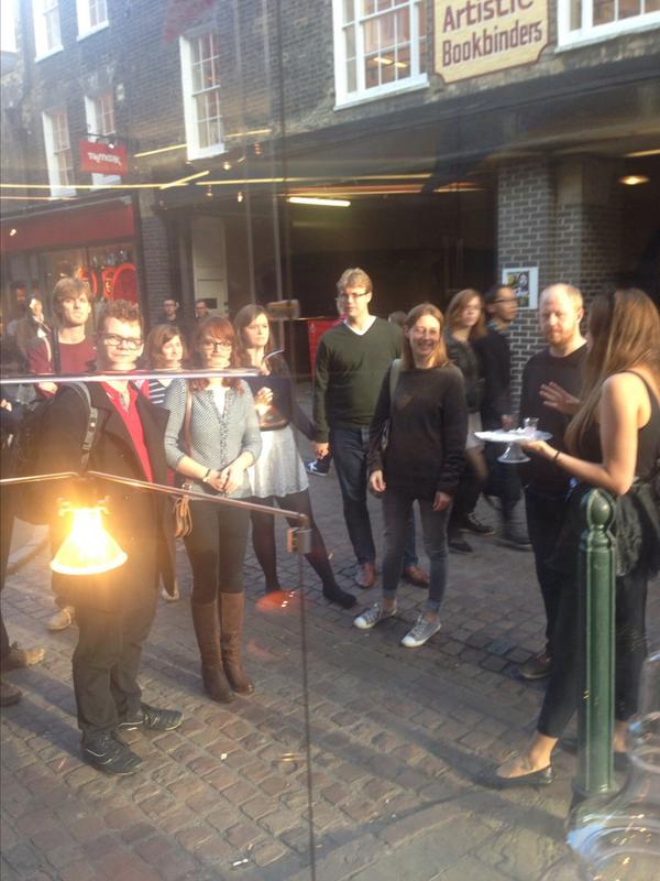 marshalamode's tweet image. Another great snap from today - our French maid pulling in the crowds! @TestTown2014 @CambridgeBID