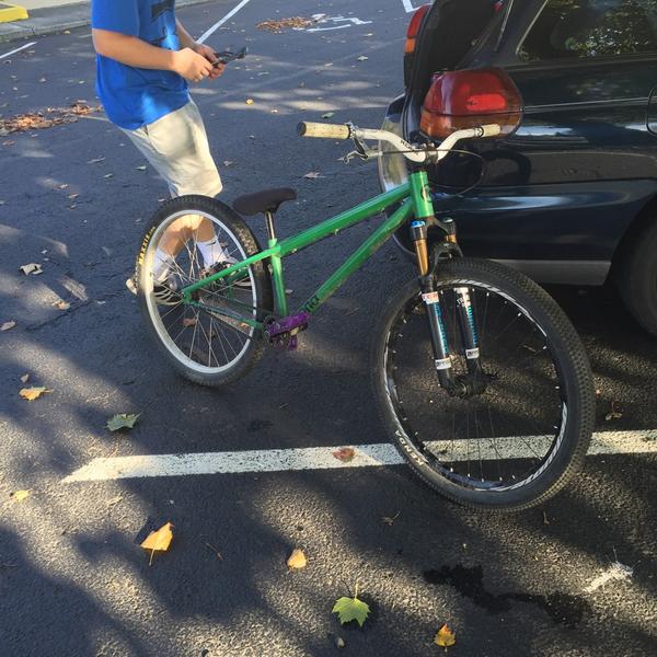 CameronCurlee's tweet photo. The new whip http://t.co/oVPIir4DXg