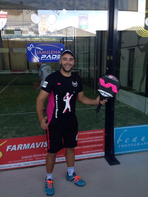 zunchera87's tweet photo. Que guapa mi nueva equipacion 2015 http://t.co/8ZXYMZXPN6