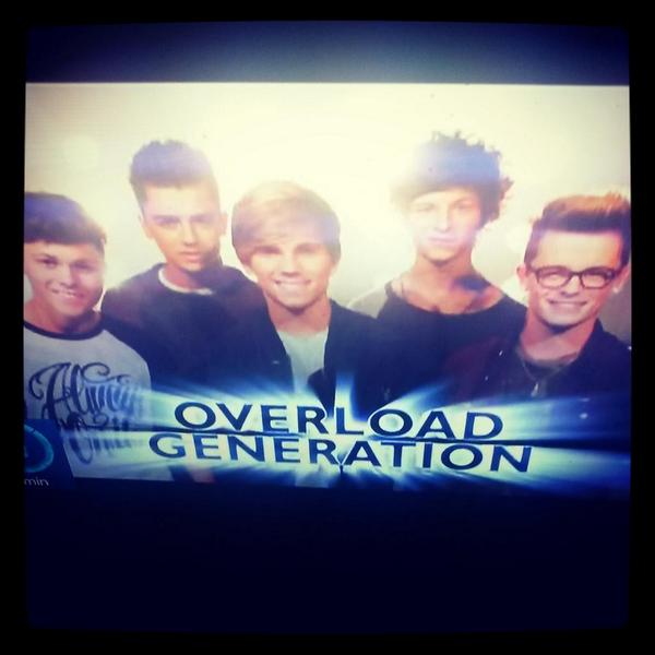 bethyjrhodes's tweet image. #voteforOverloadgeneration