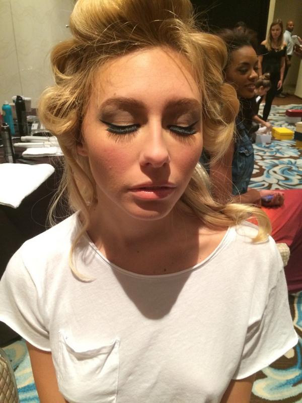 ohnevien's tweet image. today&apos;s look was inspired by Brigitte Bardot. Nude lips &amp;amp; thick cat eye 😉 #simpleandchic #makeupbynevien #LaPerla