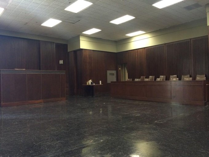 Currently in the court room of #LawAndOrder http://t.co/9qNgld1Krn<a href="/tag/lawandorder"class="tags">#LawAndOrder</a>