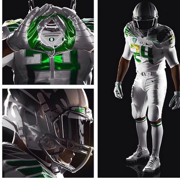 hunterk001's tweet photo. Eagles uniforms http://t.co/uOOt6oxtce