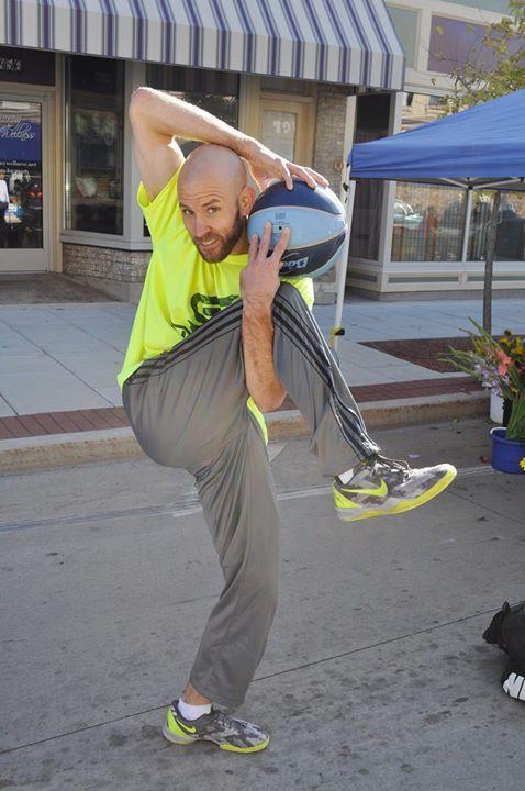 HumansofOshkosh's tweet photo. "It’’s called freestyle basketball. I never get bored with it because it’s about expressing yourself through move... http://t.co/jYHzuFvjg0