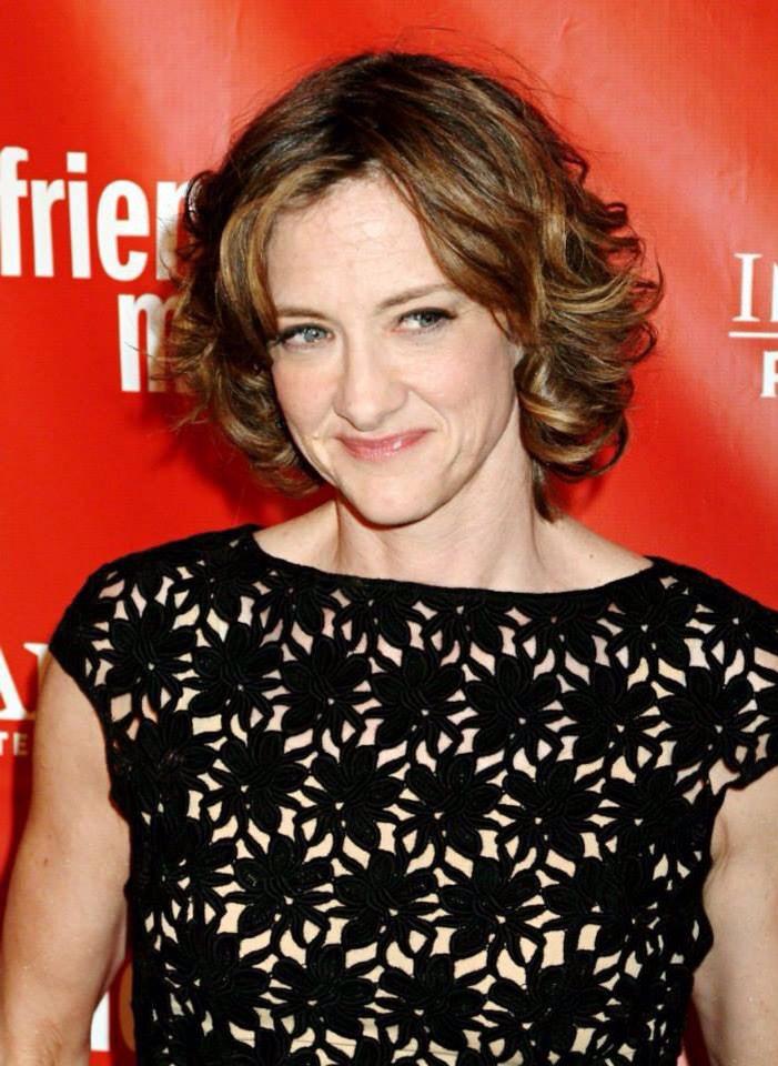 I wanna wish a happy 52nd birthday 2 Joan Cusack I hope she has a great day with her family & friends 