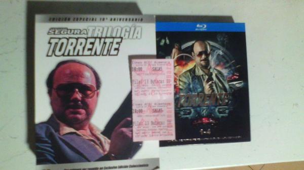 DaniCaceres23's tweet photo. Torrente para siempre @SSantiagosegura acabo de ver la 5!!!! Grande Santiago, Grandeeee http://t.co/UB5ml6EUdS