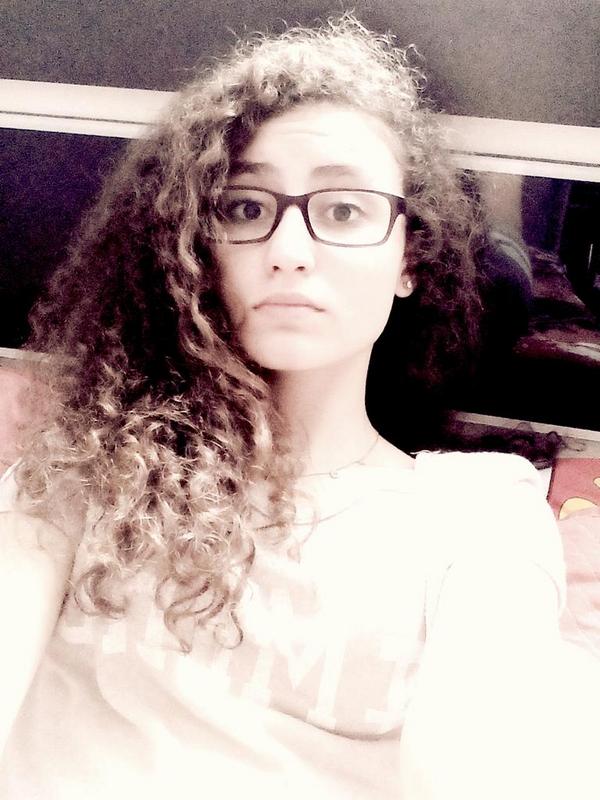 Curly_unhappy's tweet photo. Sanırım sıkılıyorum😼🙀😿👎 http://t.co/32O68Xia9Q