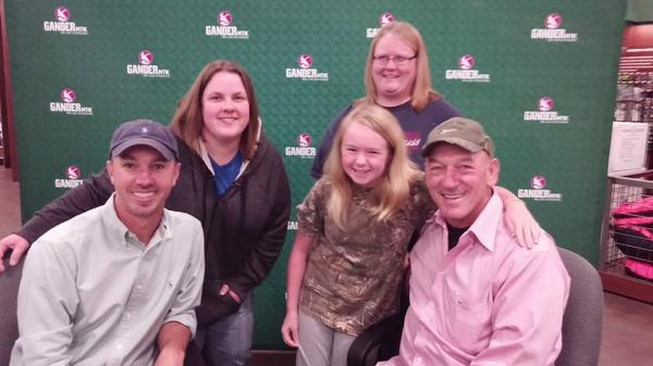 amandaneis's tweet photo. @TroyLandry Thank you for traveling all the way to MN!! I hope you got a good crowd after we left. http://t.co/vTlZmrkGlh