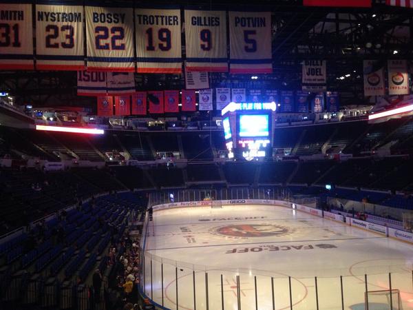 Knight_of_Cups_'s tweet photo. I am fortunate to be at the NYI's final home opener at NVMC. #IsleBeThere http://t.co/VWC6ooa082
