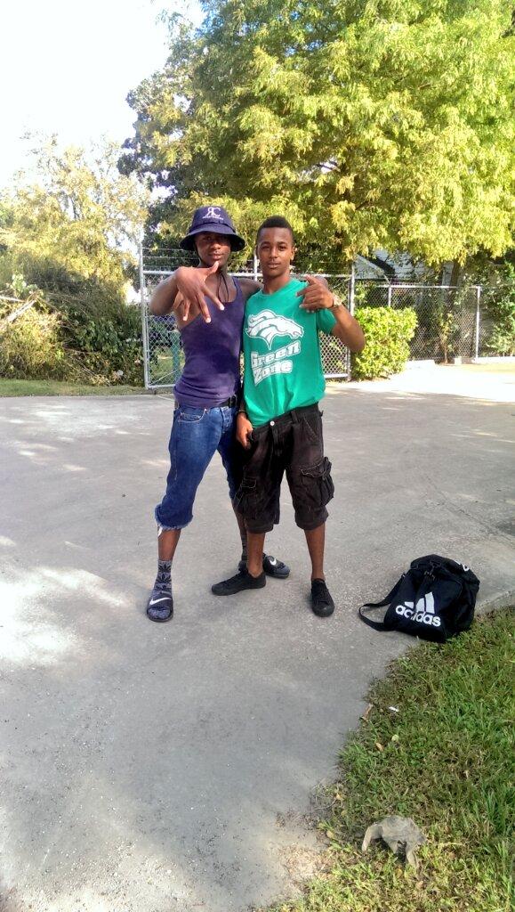 AJTheFinesser's tweet photo. #RespectItOrCheckIt #FreeThemCrooks #MipLilRod http://t.co/ckaPTOkGNG
