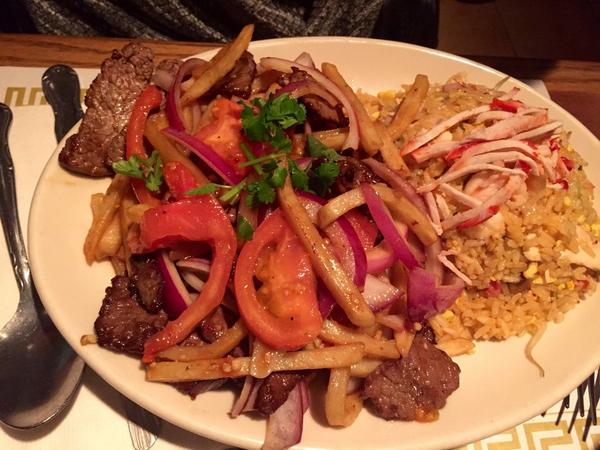 Techxiii's tweet photo. Heaven in one plate #FloraDeMayo http://t.co/nOuX9iwjzc