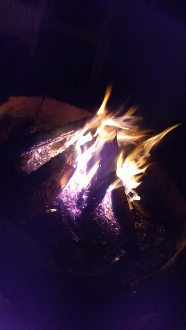 HC_Den's tweet photo. #SimpleSaturdayNight http://t.co/ex3n6E4BdF