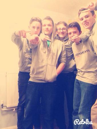 We are still going! So fucked!🔫 Mental night! Love my bros x http://t.co/iWCYgXMxh1