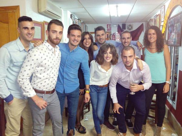 DaniRiios's tweet photo. Como siempre con los de siempre http://t.co/9HQjDtei0F