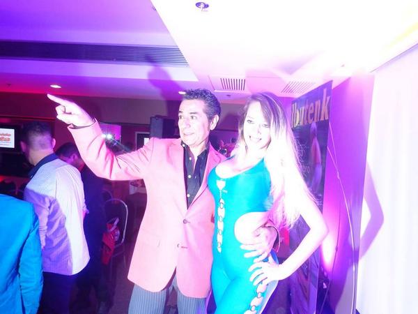 myrialma46's tweet photo. Con mi representante genioo raul palavecino http://t.co/xfq1YMZI04