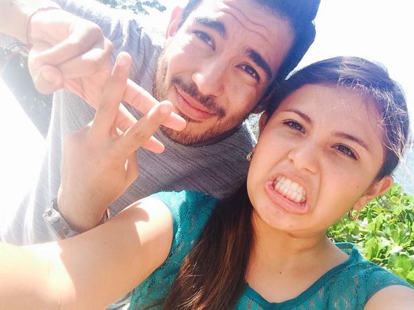 _CynthiaMontejo's tweet photo. Con @ivanlemush #Convivencia #TiaTita #TiaLulu #endrendon #pizza #DesdeChiquito #laguna #MalditaPobreza #Champurrado http://t.co/eZw8i9bd3a