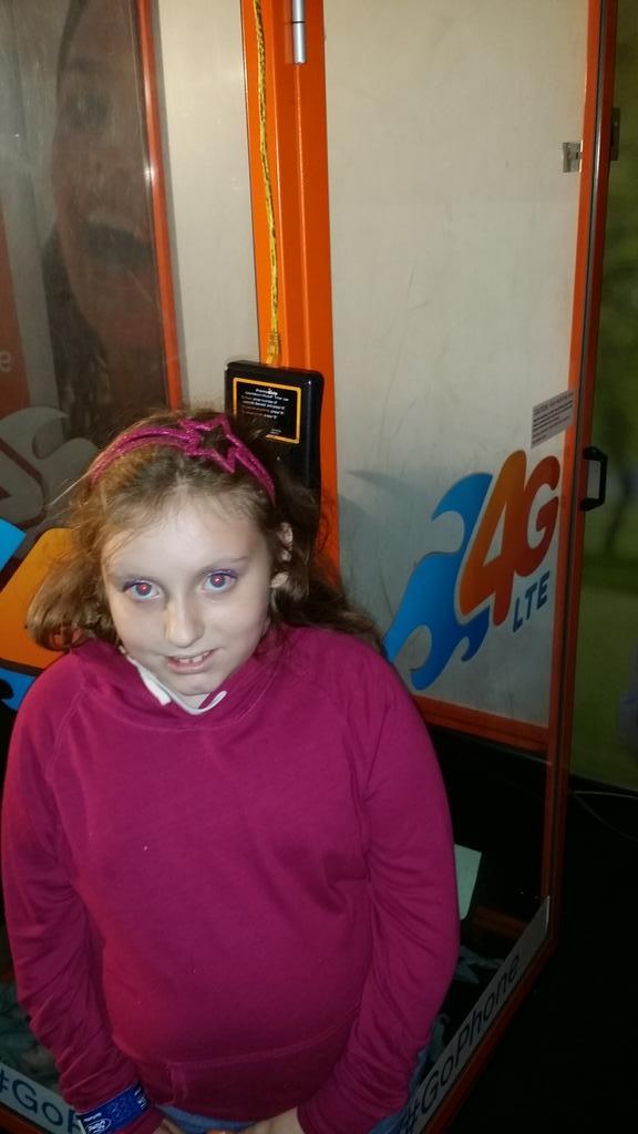 Aqua_Doc's tweet photo. # go phone http://t.co/JffswmFNCq