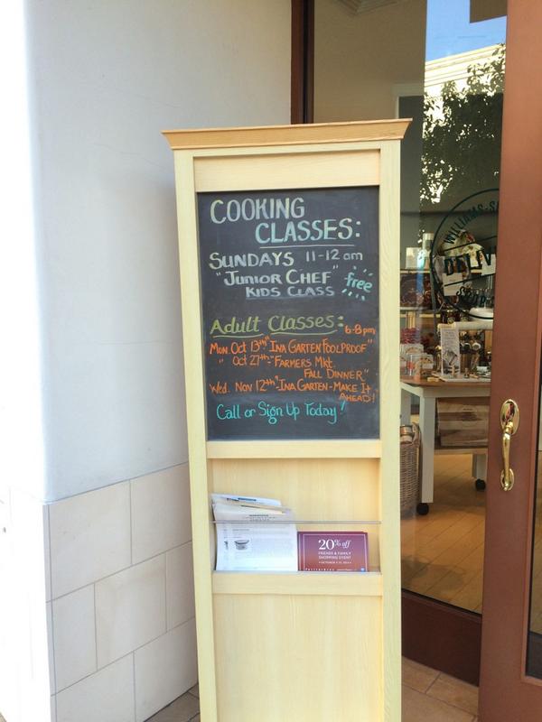 KellyCous's tweet image. Apparently William Sonoma needs more proofreaders on staff. #midnightcooking @ProofingExperts