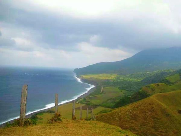 CharmB_07's tweet photo. @rapplerdotcom #SharePH Batanes http://t.co/9gaXZt9EGR