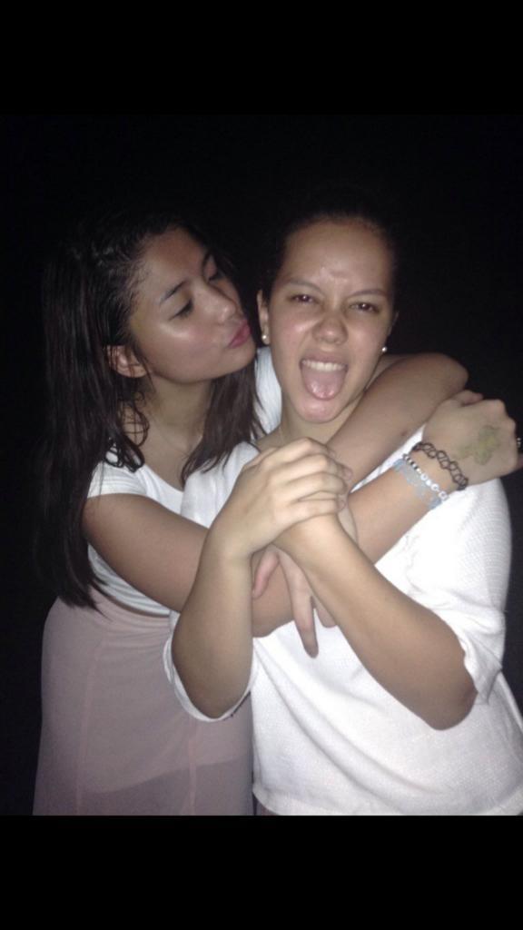 nicholeskiee's tweet photo. I like these pics better hahaha i missed you so much @cassalleje 😘 http://t.co/VkgHDJEcBn
