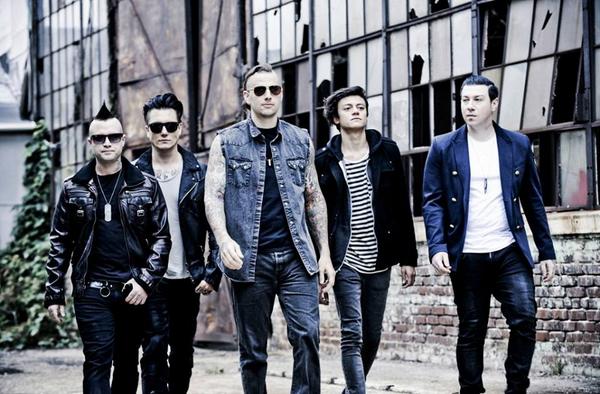 selamat pagi☺️☺️ <a href="/SynysterINDO/">Synyster Gates 🇮🇩</a> <a href="/zackyVindo/">Zacky Vengeance.</a> @JohnnyChristIDN @arinilejayID