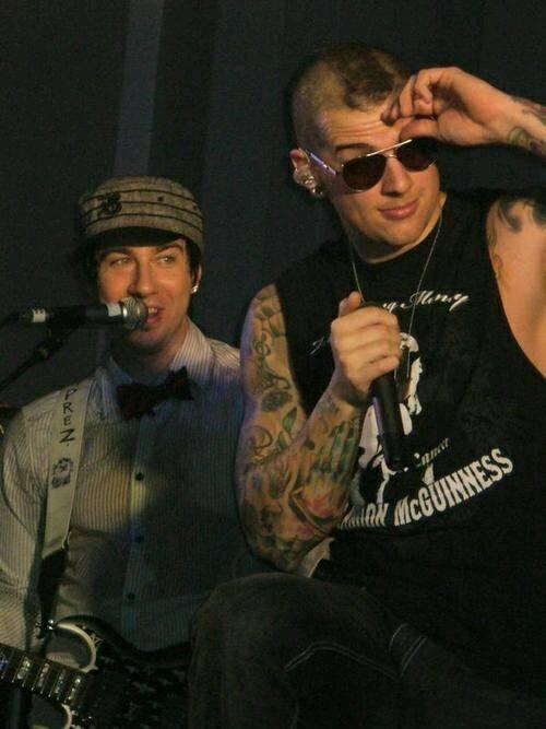 /colek <a href="/zackyVindo/">Zacky Vengeance.</a>/