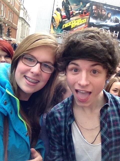 JLSbluegirlAbz's tweet image. i don&apos;t think anyone understands how much Ryan means to me.
He deserves to win 🎀 ily 
#voteforoverloadgeneration