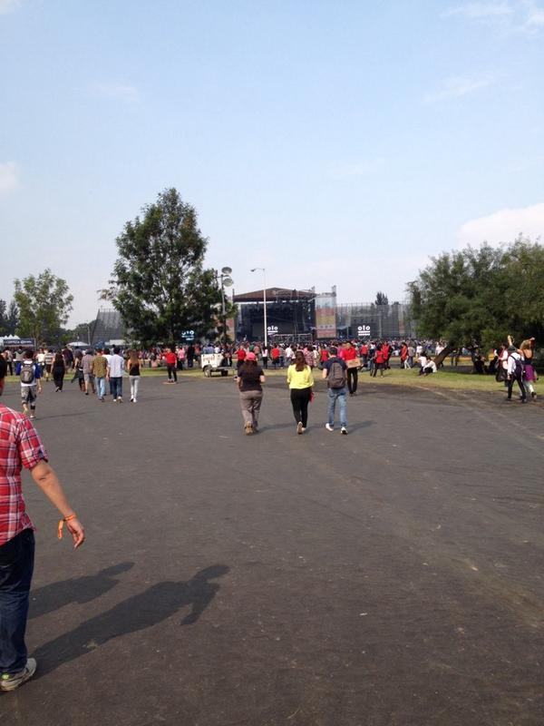 bulboboy's tweet image. #SetChange #InfinitumLive ya vengan a brincarle con Kongos al #Doritos