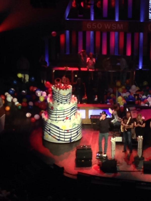 my3jellybeans's tweet photo. Happy Birthday #grandopry!! @TraceAdkins http://t.co/BN1nPSmUQC