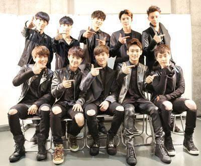 akosiANN2829's tweet photo. 루한 뮹 ㅏ갼
ㅑ ㅡㅑㄴㄴ 새ㅛ ㅠㅐ소😘😍😚
#alwayssupportluhan 🙏👍💞
#alwayssupportexo🙏🙏🙏
#alwayssupportkris 🙏❤🙏 http://t.co/U4VN6Dg6Px
