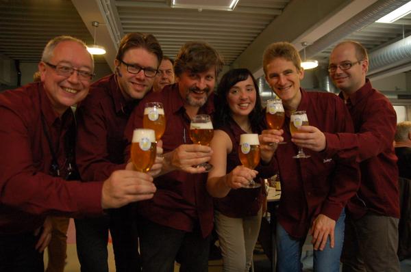 PieterDeValk's tweet photo. Bles Bierhappening #Zottegem #Bier @DeBeiaard_krant @SVanrafelghem http://t.co/my9eaDyZXV http://t.co/vcet7RjJPO