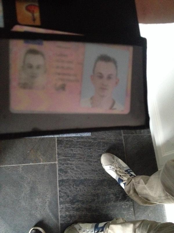 verlorenopurk's tweet photo. "@jelleboos: @lupienurk @demooie33 @verlorenopurk @cafedezolder na de kerk, uur of 12, ophalen op makjan 31 http://t.co/hinVY3lD52"